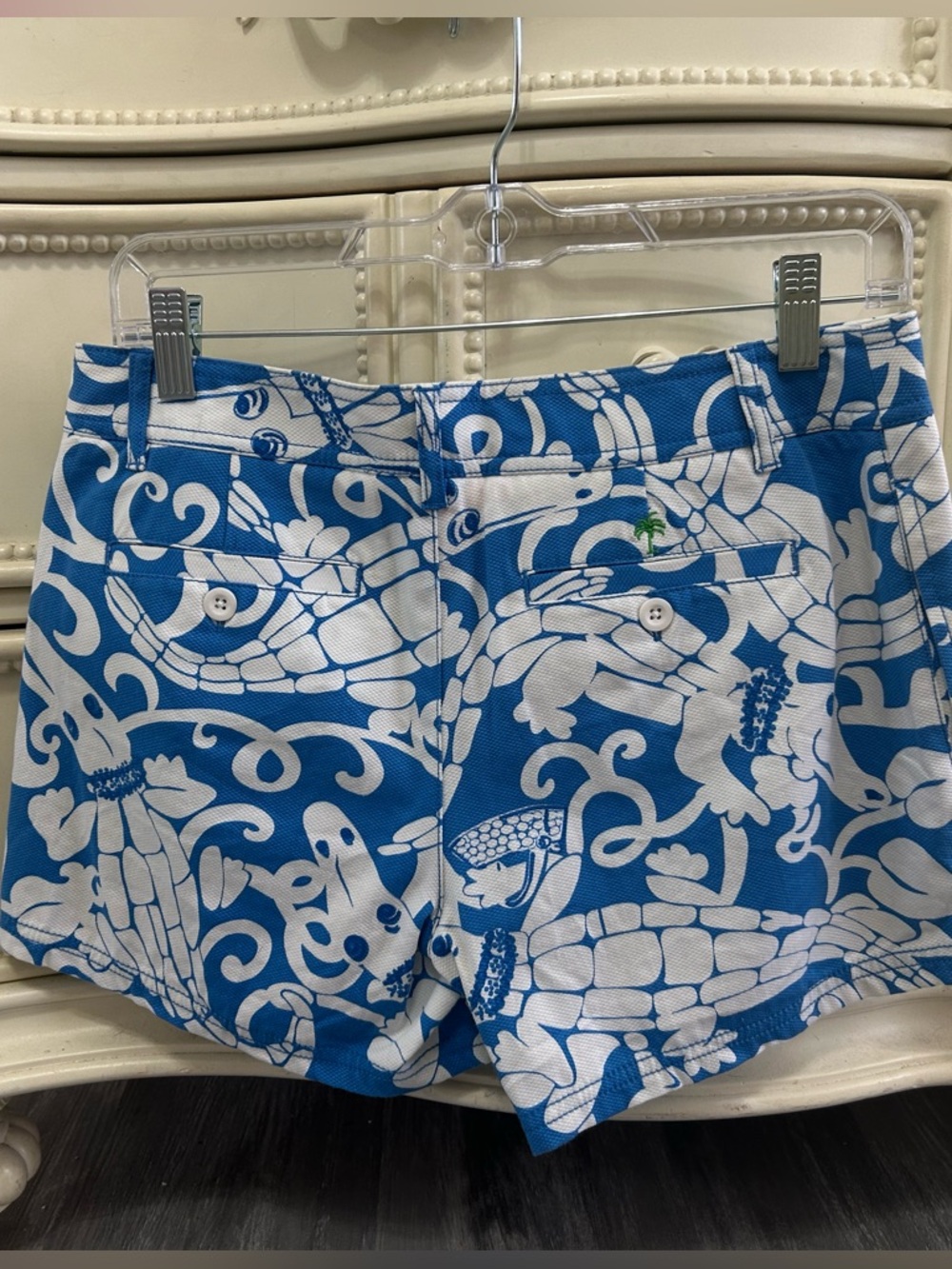Lilly Pulitzer Gabby Gators texted shorts, Size 4 - Picture 4 of 13